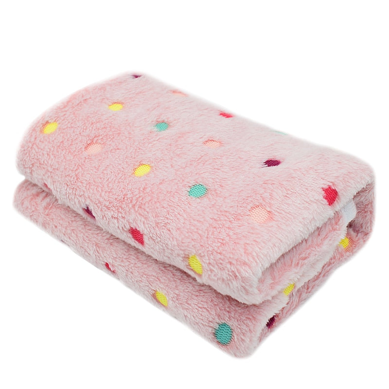 Cozy Dots Pup Blanket