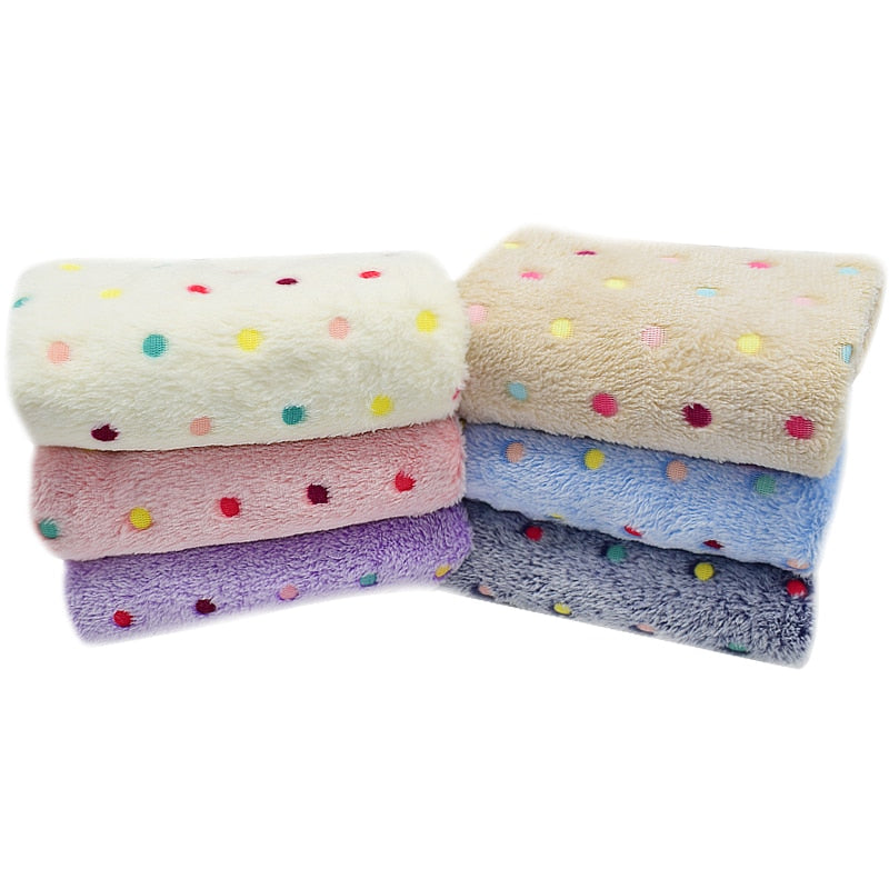 Cozy Dots Pup Blanket