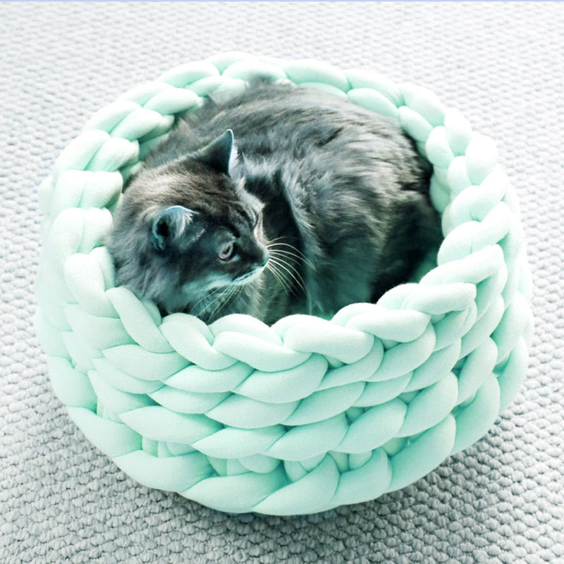 Chunky Knit Dog Bed