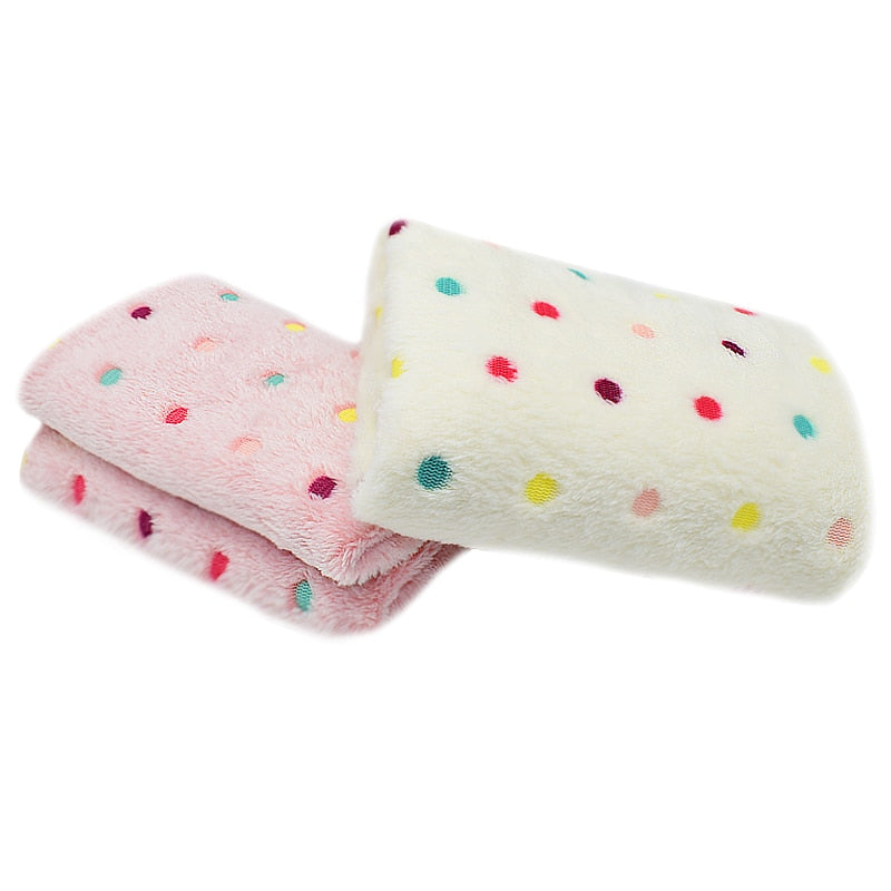 Cozy Dots Pup Blanket